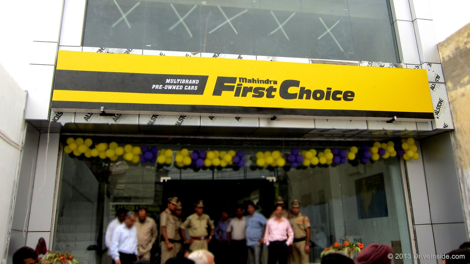Mahindra First Choice Wheels sells 1 lakh vehicles through auctions