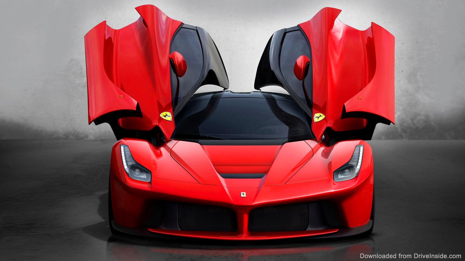 LaFerrari – the car everyone has been waiting for arrived in Geneva