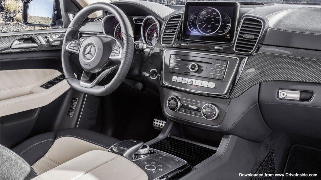 Mercedes GLE Coupe interior wallpaper