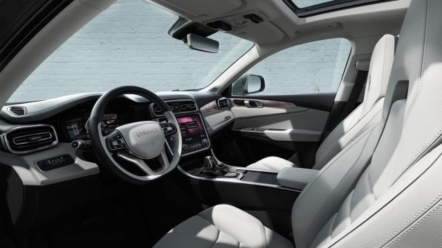 Geely Lynk& Co interior