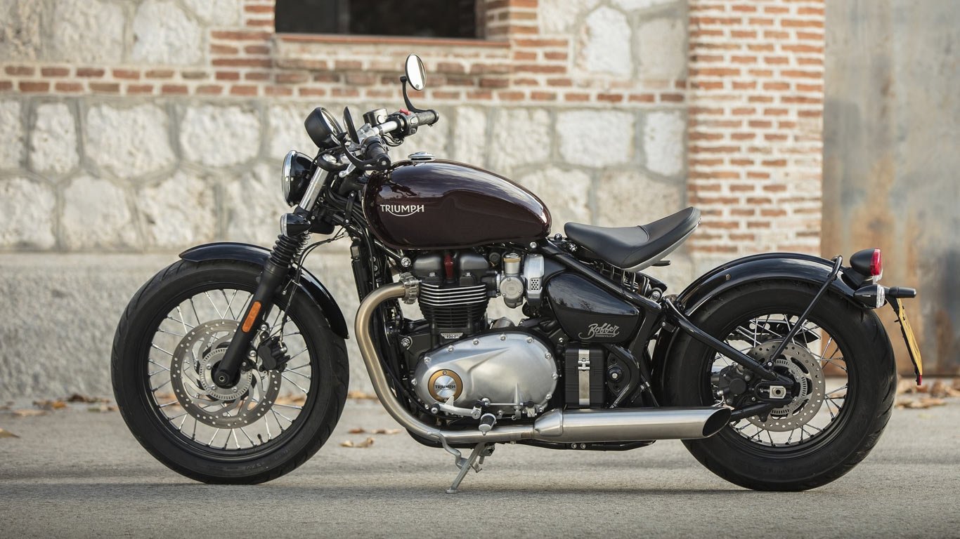 Triumph launches Bonneville Bobber in India